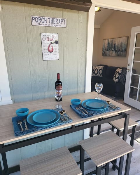 Serene Vineyard Cottage Escape