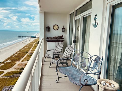 OCEAN OCEAN Everywhere! Direct Oceanfront16thfloor