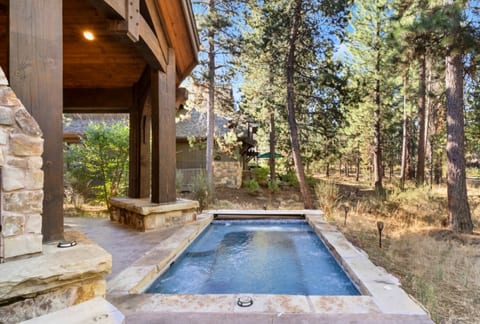 Sable Rock Manor