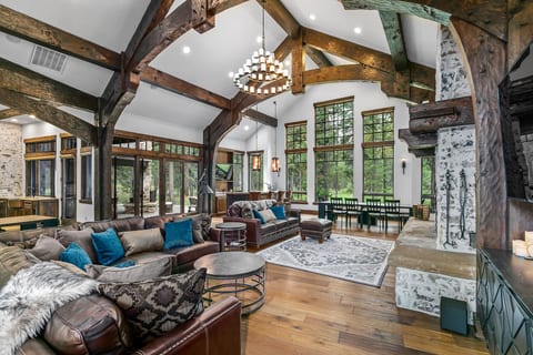 Sable Rock Manor