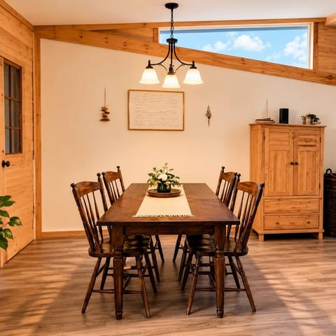 The Knotty Pine on Lake O the Pines Waterfront