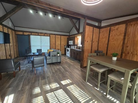 Hooky Camp Cabins at Lake Fork