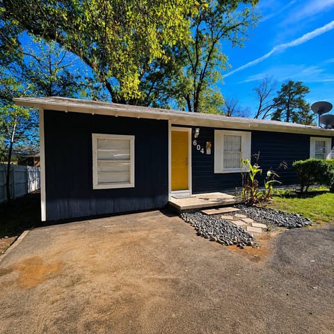Waggoner in Longview