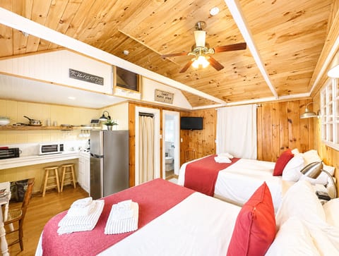 Cottage 4 - 1 Bedroom Wolfeboro Winnipesaukee