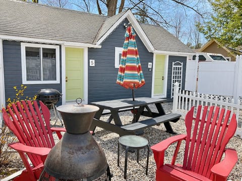 Cottage 5-6 - 2 Bedroom / 1 Bath