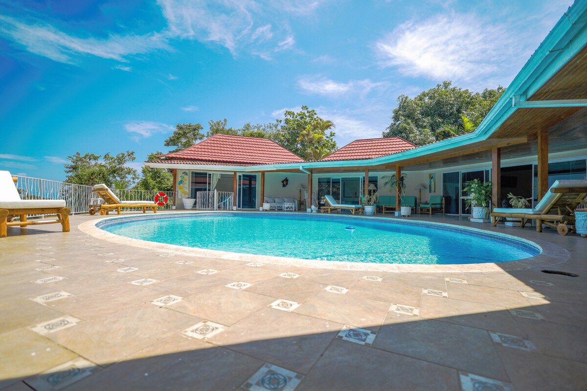 Family Villa | 5BR | Pool | Chef Incl