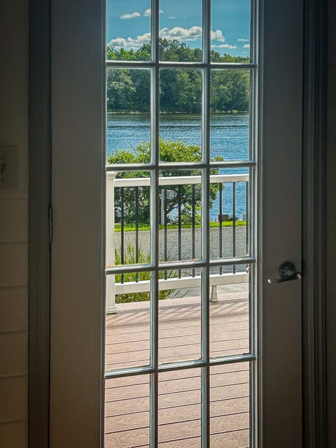 Home on the Hudson 30 minutes from Saratoga image 2