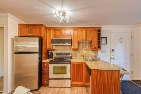 Alpina Condo 3109 | Cozy Retreat in St-Sauveur