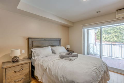 Alpina Condo 3209 | Cozy Retreat in St-Sauveur