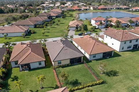 Modern home, mint condition, furniture 1 year new.