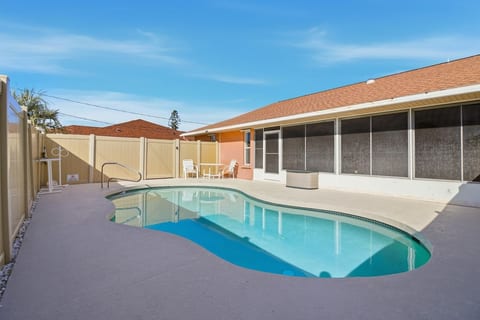Coastal Pool Home, Minutes to the Beach! image 2
