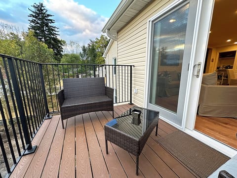 Saugerties Waterfront | Fishing | Kayak | Fire Pit | Sauna | Hot Tub | Beach