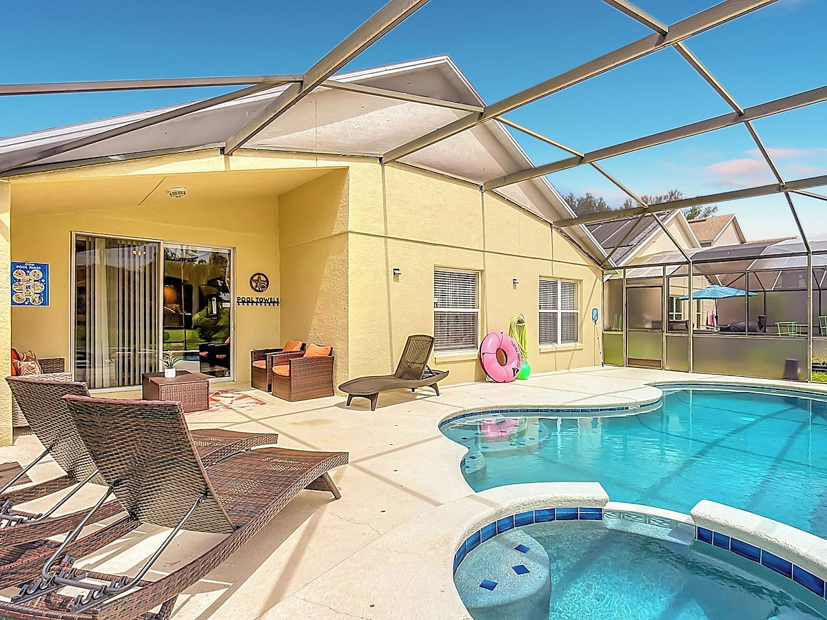 Dream Weaver Villa® - Blooming Alamanda: Lakefront, Pool, Spa, Near Disney