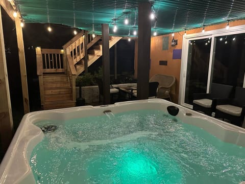 Pocono Lake House with Hot Tub & Game Room