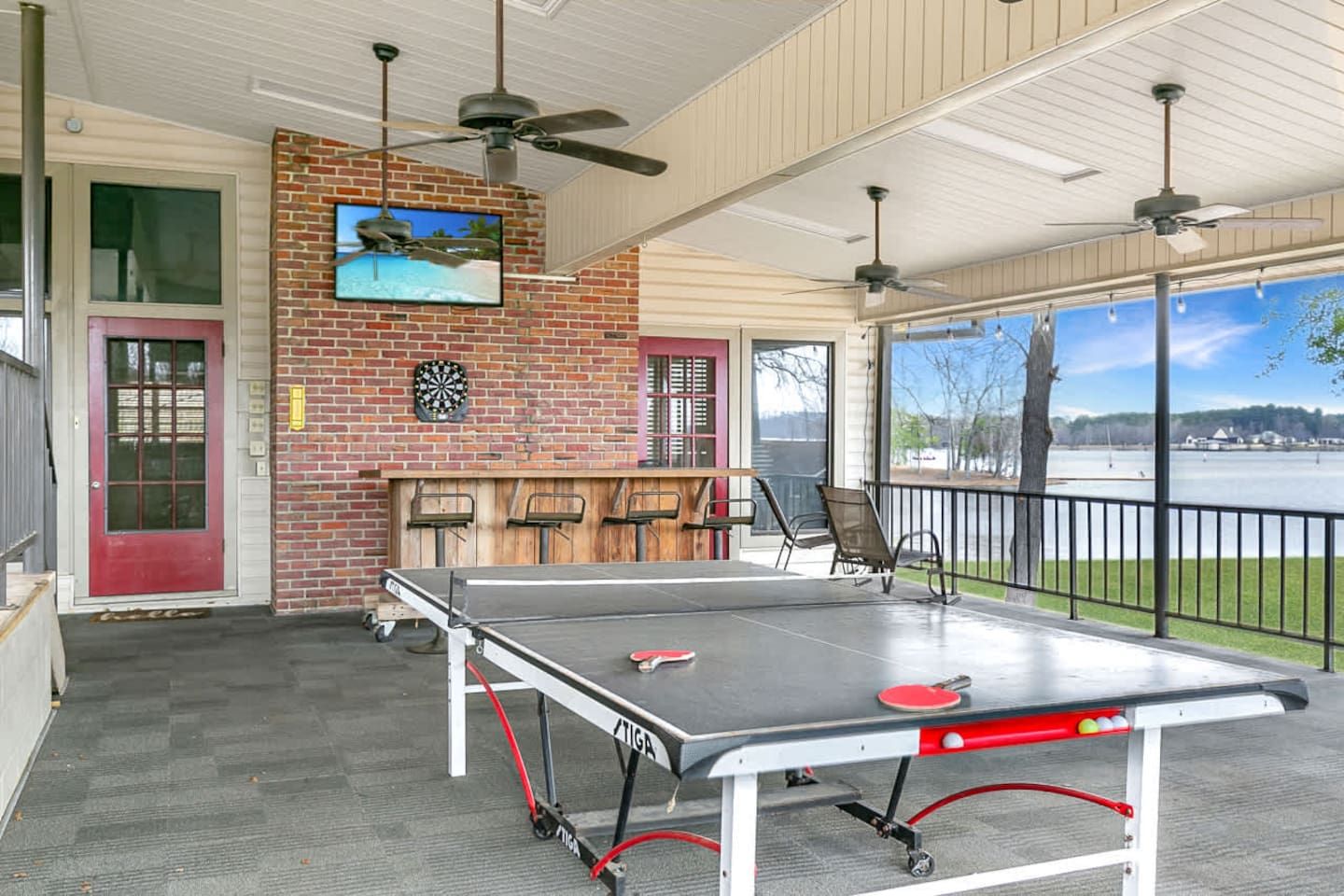 SouthernStays | Game Patio | Fire Pit | HUGE Yard