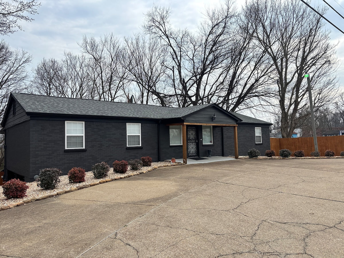 Elvis, Blues & BBQ: 4BR Home Just Outside Memphis