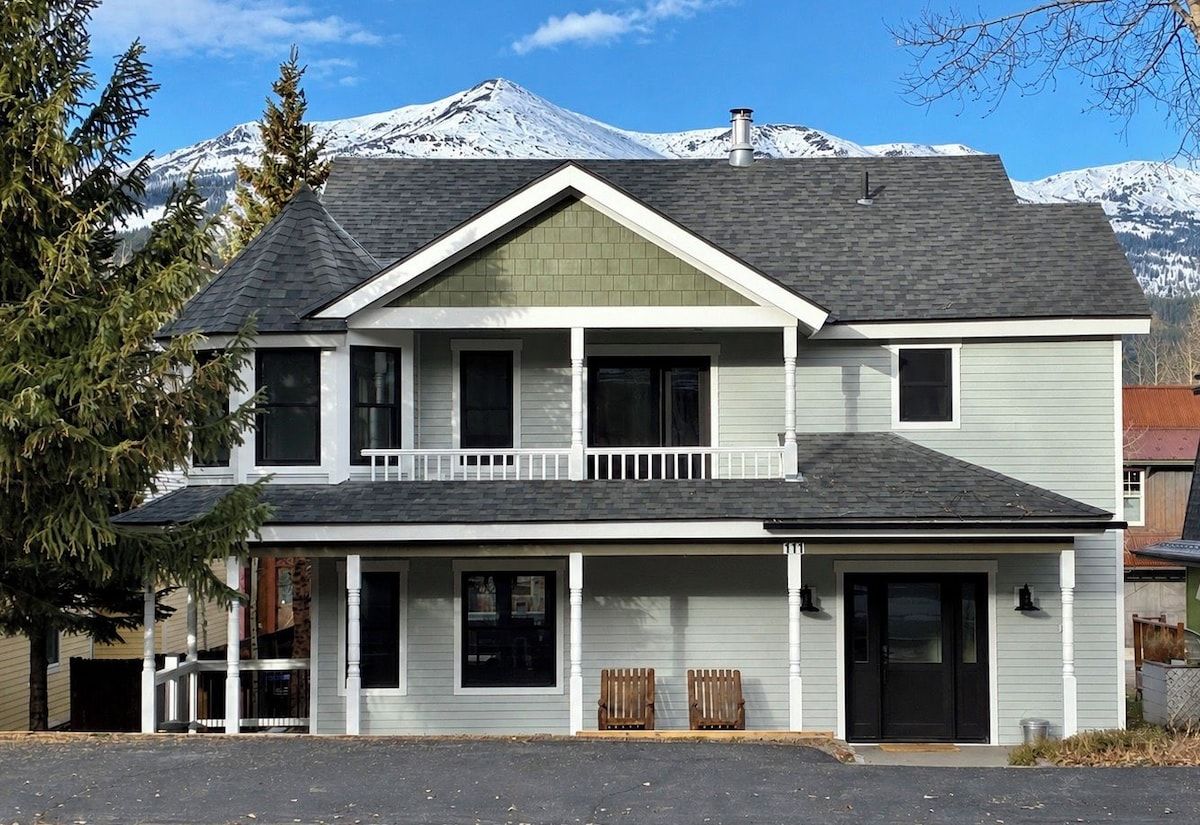 Chalet Anna - in downtown historic Breckenridge