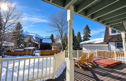 West facing deck, with hot tub set in - fantastic views of the mountains!