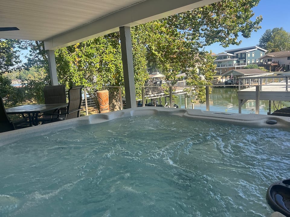 NEW Hot tub added in Fall 2025