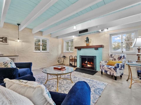 Vincent House | Historic Charm & Modern Comfort image 2