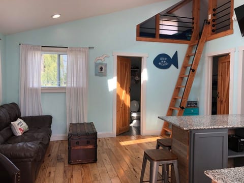 Dylan's Light House (Sunshine cottages)