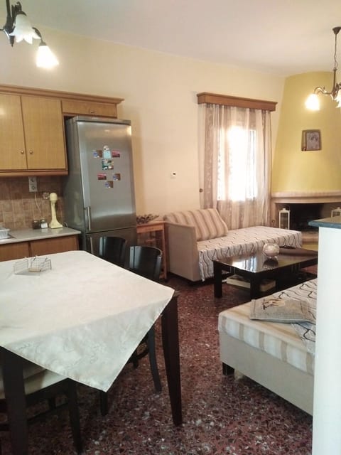 Aggeliki "Aggeliki's Home" image 5