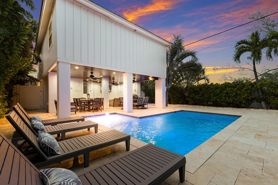 Welcome to AMI Beach Hideaway
