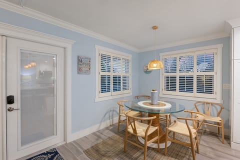Welcoming coastal dining space