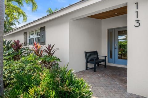 Step inside to light, warmth, and modern coastal style