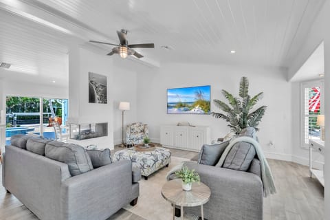 Coastal comfort meets modern style