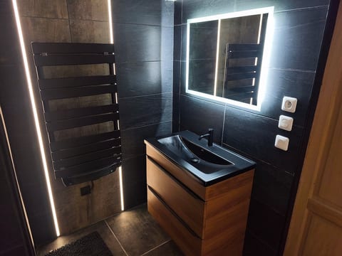 The Ardèche Getaway, Private Spa for Two image 5