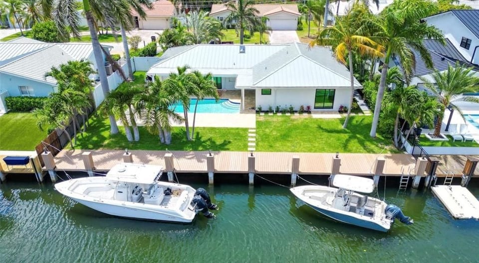 Waterfront Home, Pool, Hot Tub, Dock, Intracoastal image 1