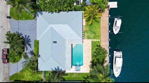 Waterfront Home, Pool, Hot Tub, Dock, Intracoastal image 3