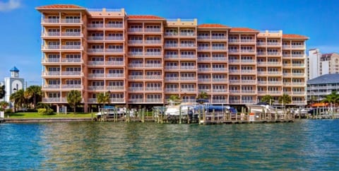 Harborview Grande #405