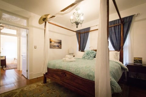 Looking for a romantic stay-cation retreat where you can just take a breather? Visiting from out of town and don't really want to rent a car? Coming in for a conference and want a more local experience this time? Want a quiet retreat to work on your next novel? We are waiting for you!