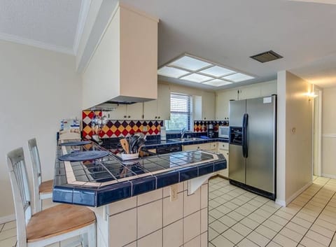 Sun Harbor Bay Haven-4 min walk to the beach, dog friendly