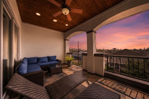 Golden hour lingers a little longer on your private covered balcony. Take in the skyline glow, and gather around the new bistro seating for four, thoughtfully replacing the loungers for more seating.