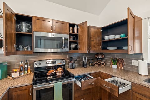 Historic Dripping Springs | Quiet Designer Cottage