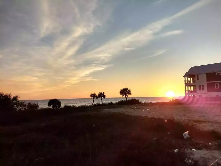 Sunset at the beach - Mermaid Cottage 1 block to white sand beach, porch - Panama City Beach