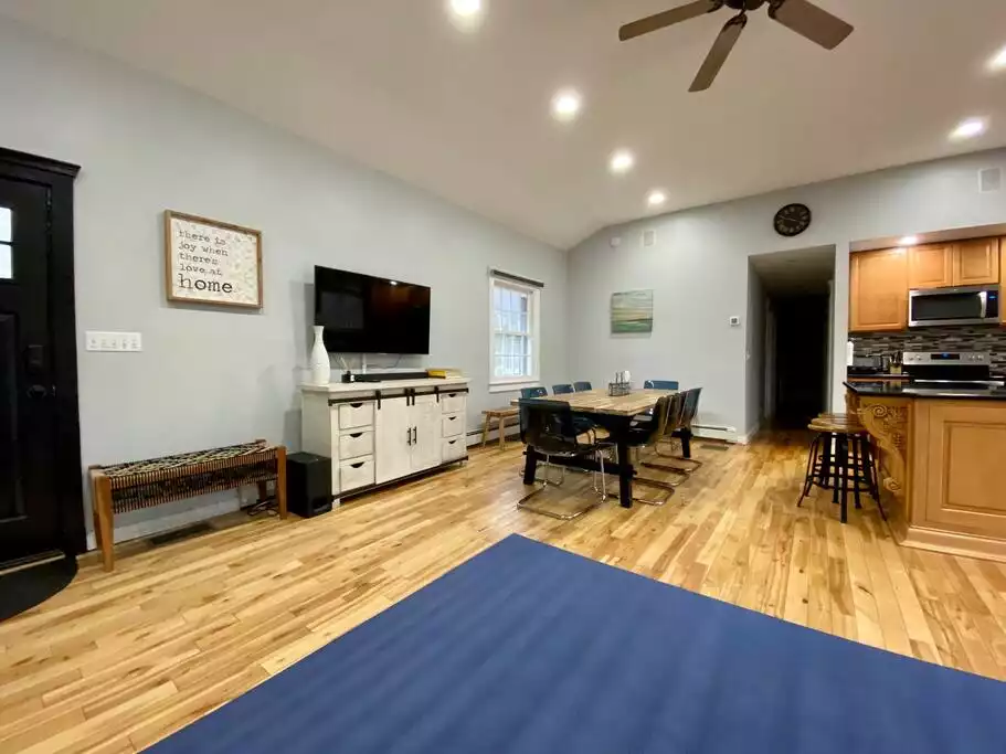 Dining room table - sits 8 comfortably but we have been able to squeeze in more on occasion Dining room table - sits 8 comfortably but we have been able to squeeze in more on occasion - Cozy chalet w/ cool game room, fast internet, A/C - Lexington