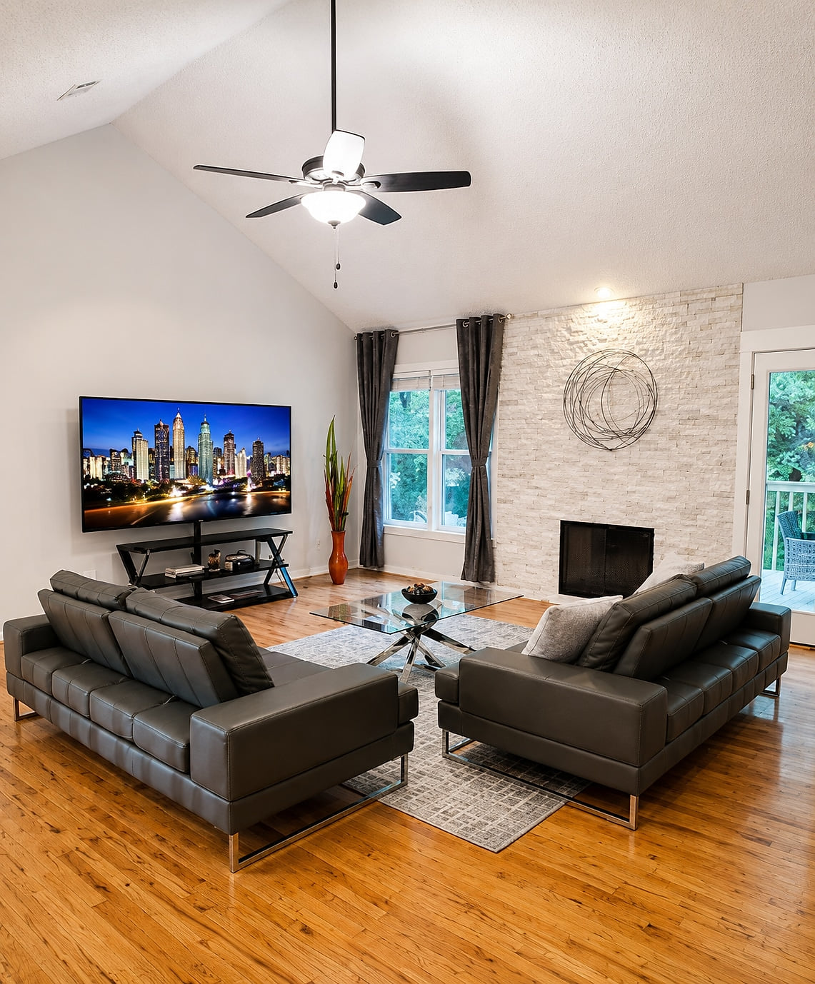 Luxe 5BR Retreat Near Truist Park &National Trails