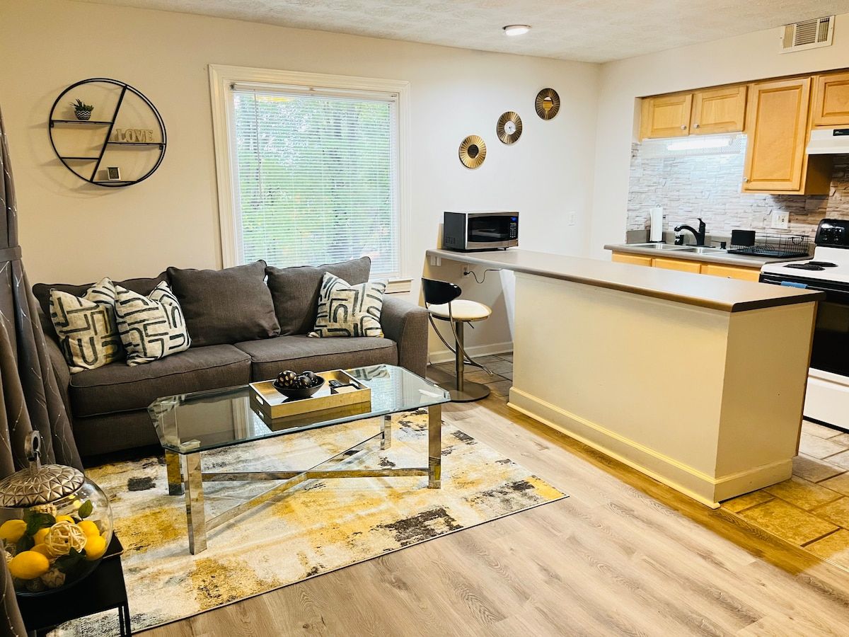 Cozy Basement Retreat Near Truist Park · Sleeps 5