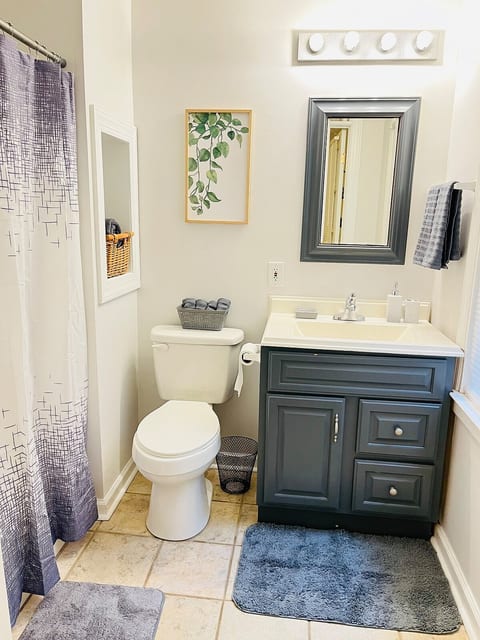 Cozy Basement Retreat Near Truist Park · Sleeps 5 image 4