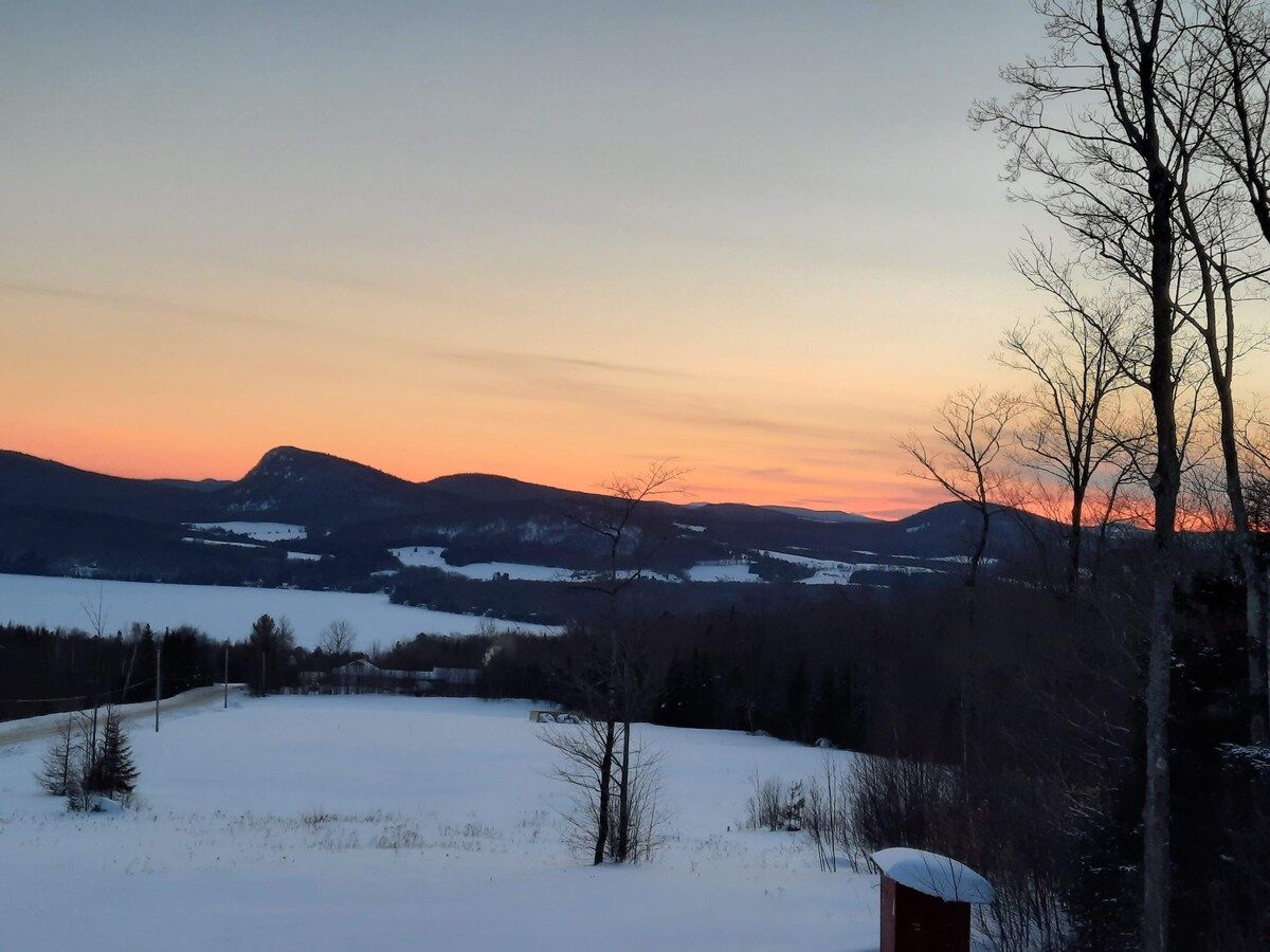 Westmore Home near trails with Willoughby view!