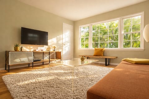 The Venice Beachwood 1