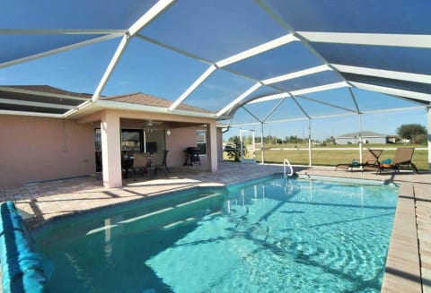 Villa M&M 3/2 | heated salt water pool