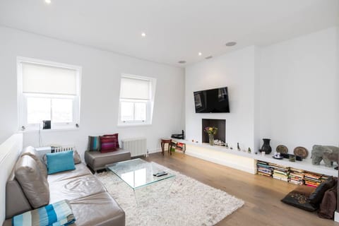 Stunning 2b Duplex in Notting Hill