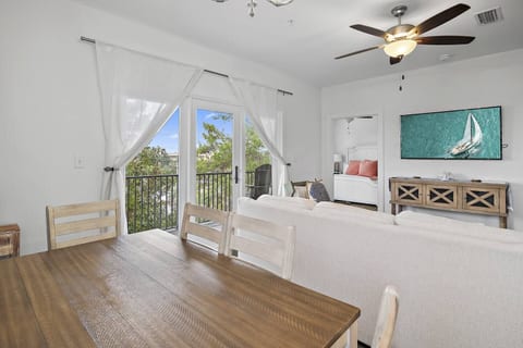 30A - Easy Beach Access - Large Balcony and Pool