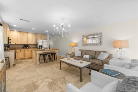 30A - Direct Gulf Front Private Beach - Sleeps 4