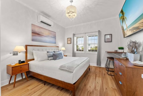 30A Studio - Private Beach and Pools - Sleeps 4